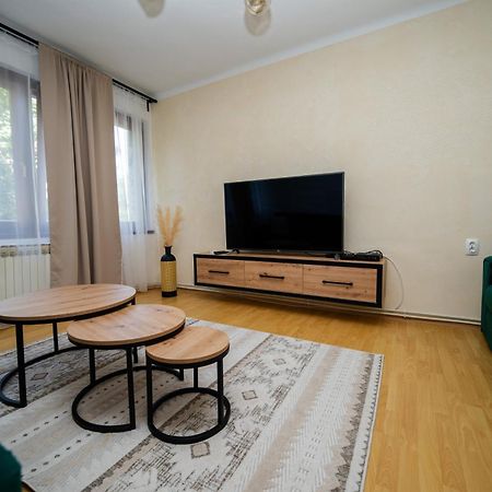 Cozy One-Bedroom Apartment Near City Center Sarajevo Luaran gambar